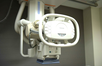 天井走行式デジタルX線システム(フラットパネル)